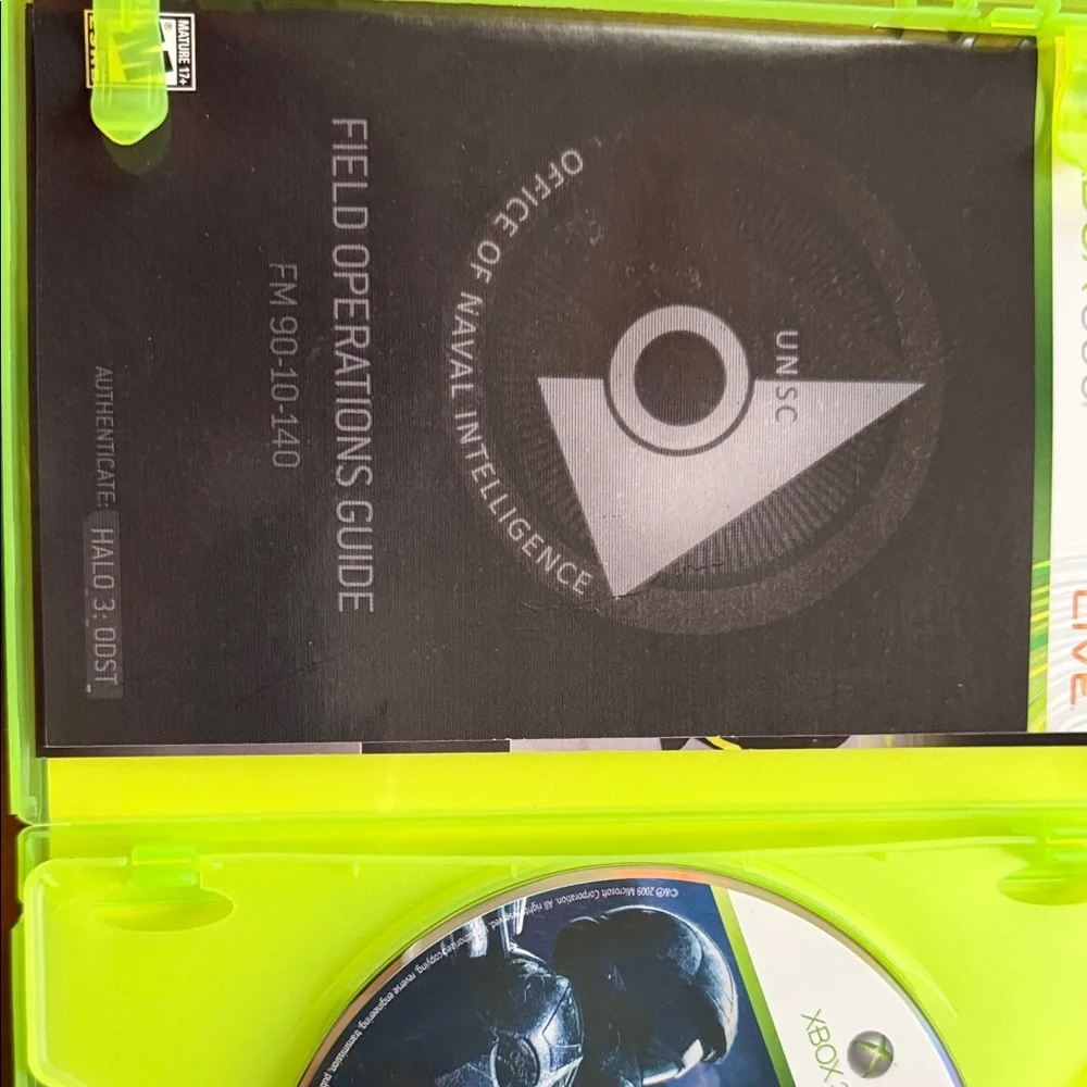 Microsoft Halo 3: ODST for Xbox 360 - Green and Blue Cover